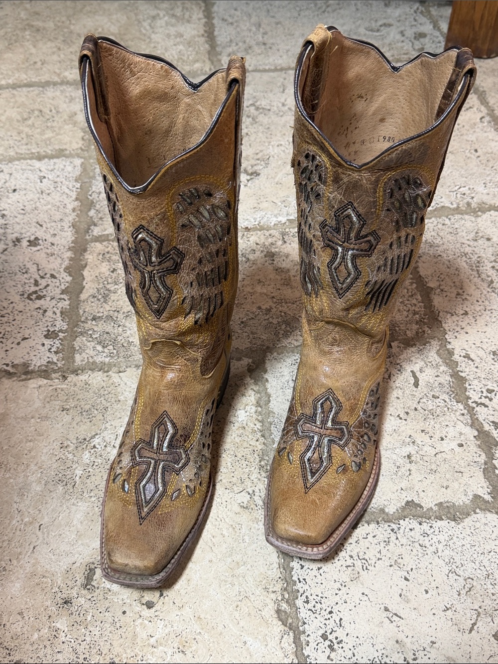 Rancho Semental Western Cowgirl Boots Angel Wing Cross Inlay Tan Silver